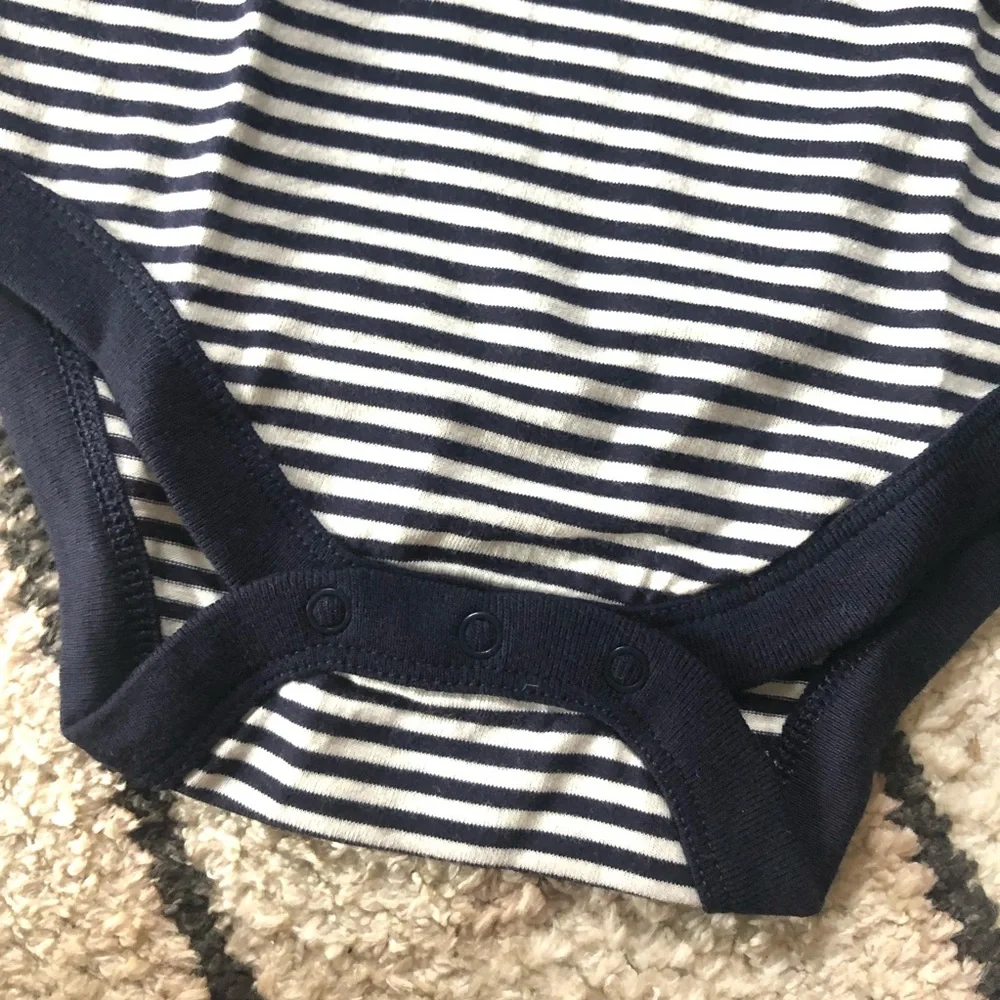 Baby Gap long sleeve onesie NWT